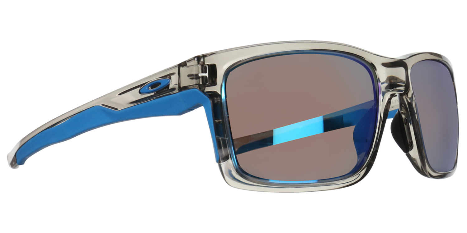 Oakley Mainlink large view angle 1